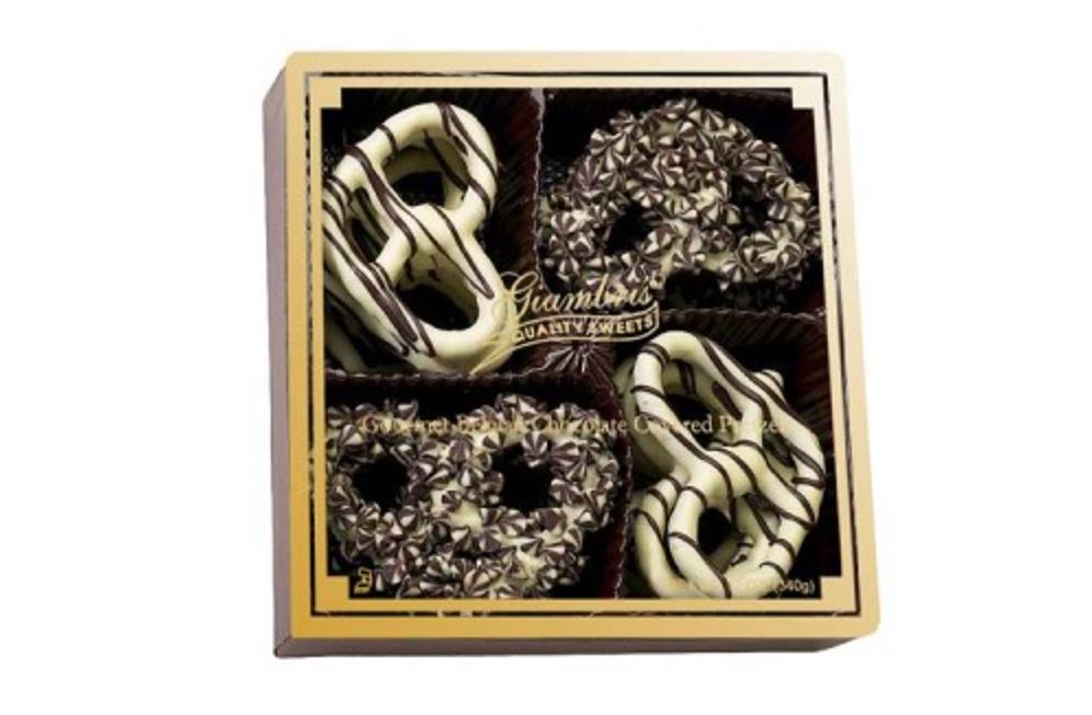 Gourmet Pretzel Gift Box, White Swirl Chips and Dark Stripes 13 oz.